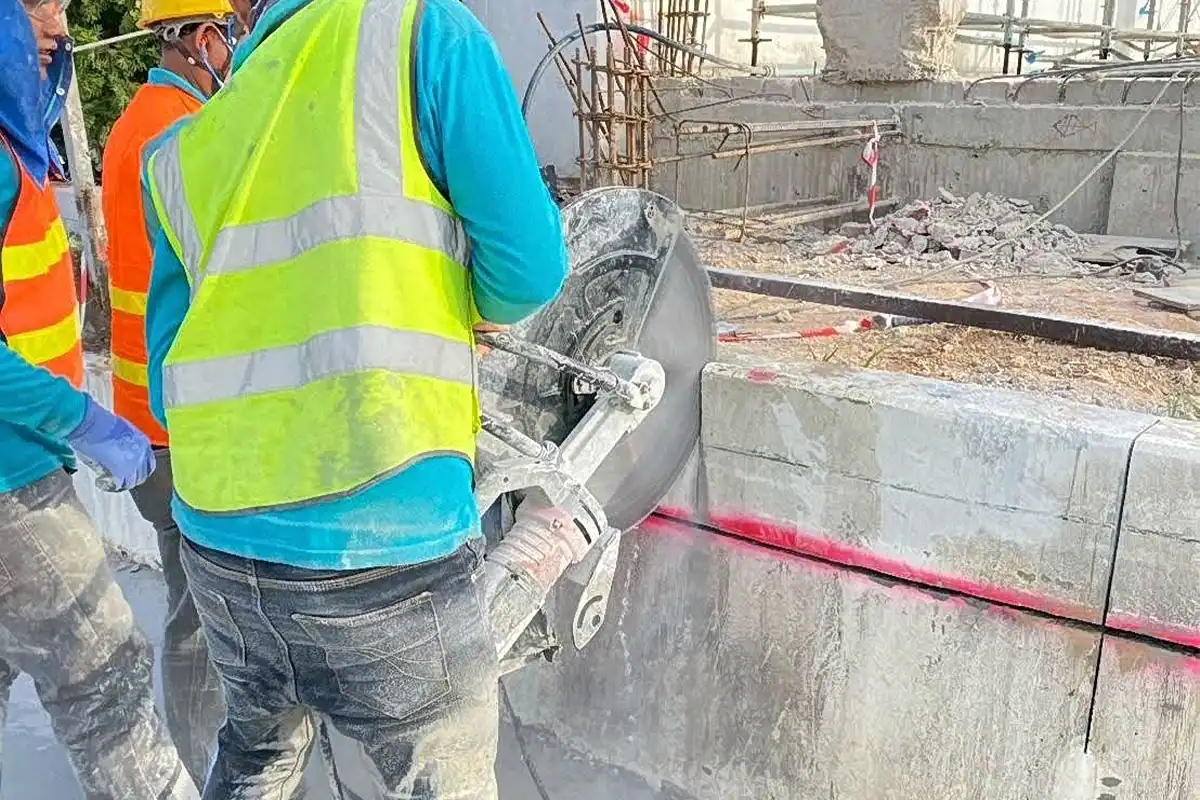 ตัดผนัง (ชลบุรี)-01