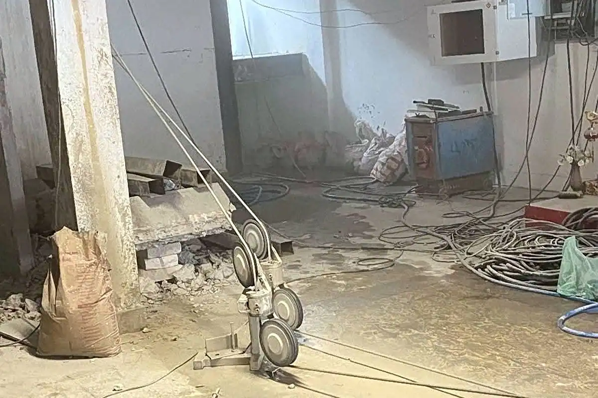 ตัดพื้นบันไดตึกแถว-01