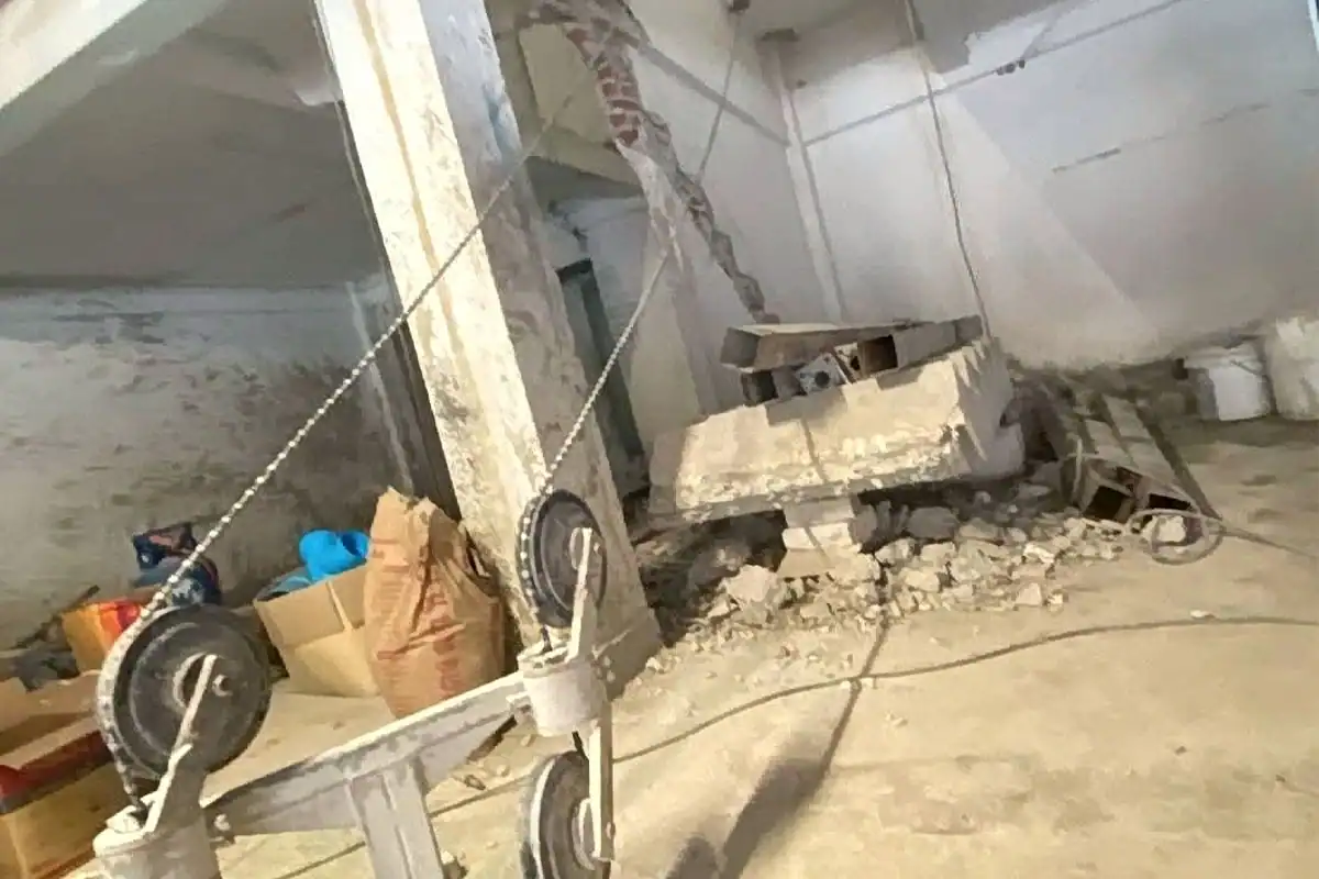 ตัดพื้นบันไดตึกแถว-02