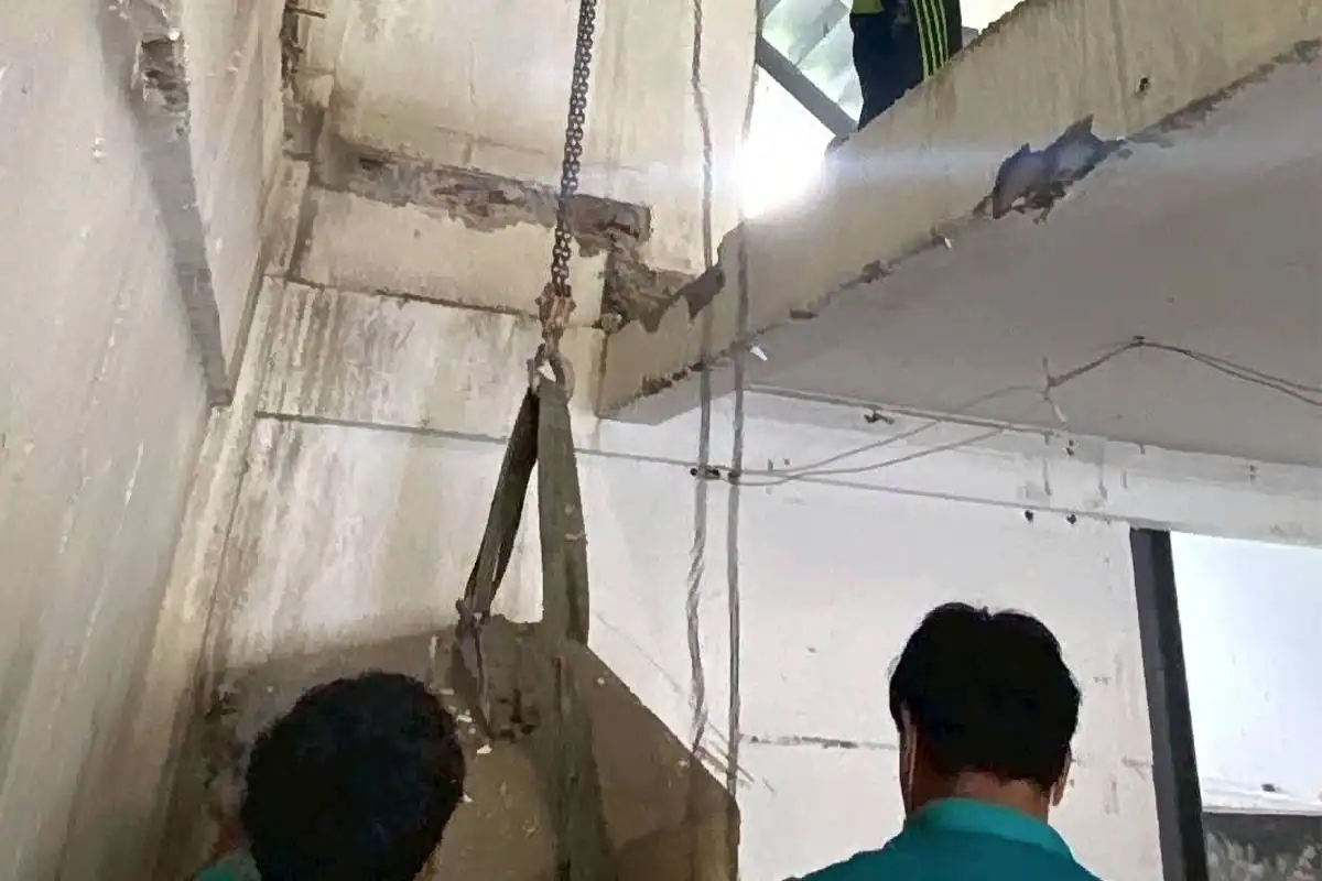 ตัดพื้นบันไดตึกแถว-08