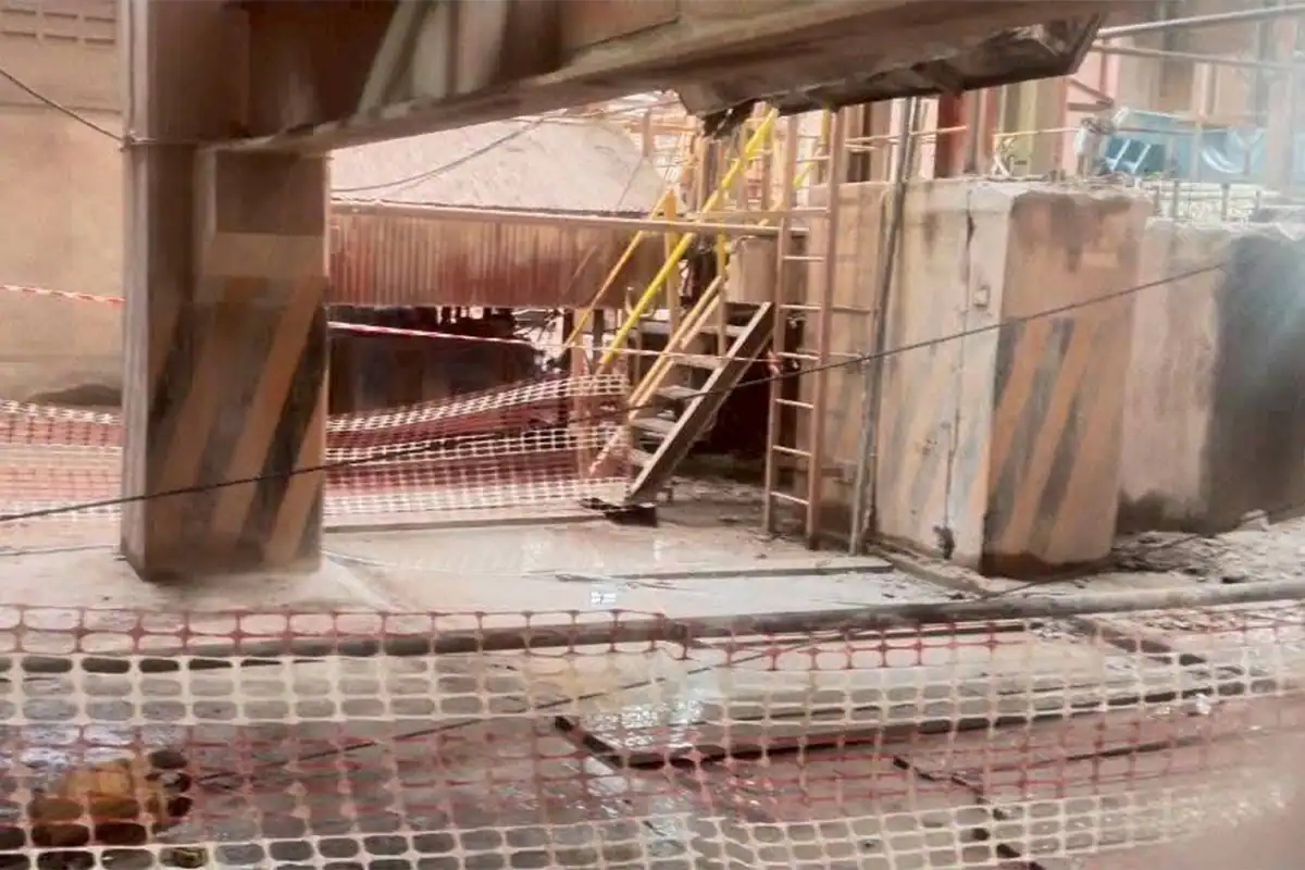 ตัดแท่นเครื่องจักรคอนกรีต-06