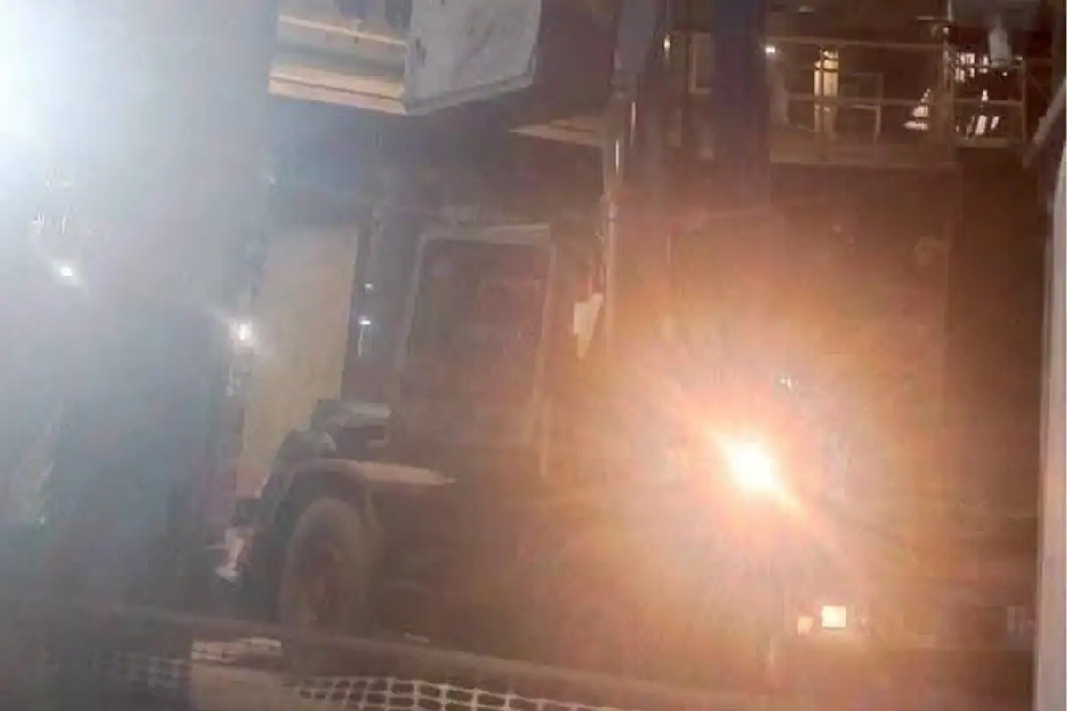 ตัดแท่นเครื่องจักรคอนกรีต-08