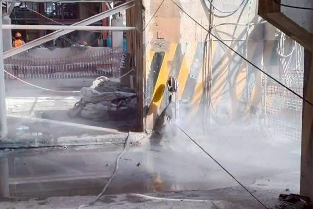 ตัดแท่นเครื่องจักรคอนกรีต-09